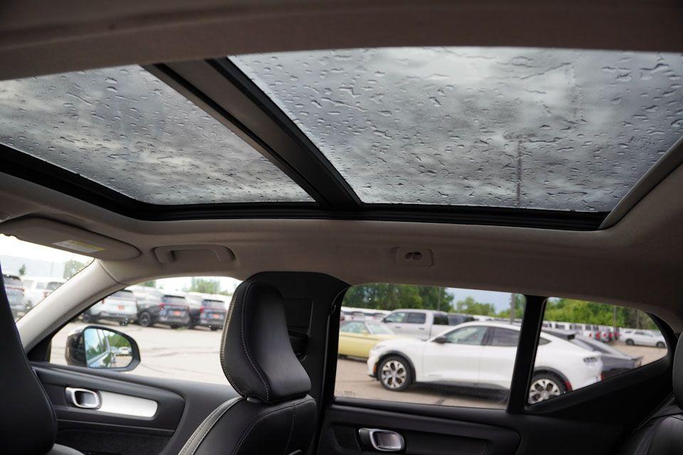 used 2022 Volvo XC40 car, priced at $25,639