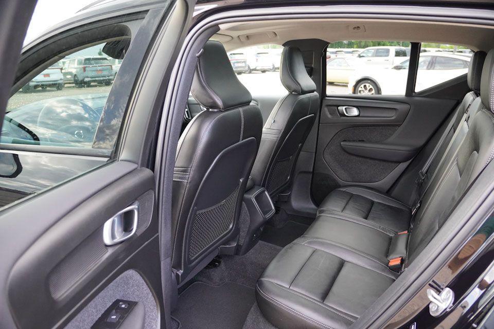 used 2022 Volvo XC40 car, priced at $25,639