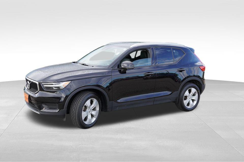 used 2022 Volvo XC40 car, priced at $25,639