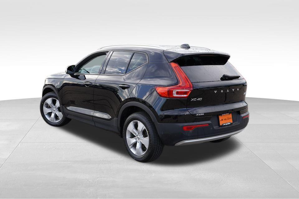 used 2022 Volvo XC40 car, priced at $25,639