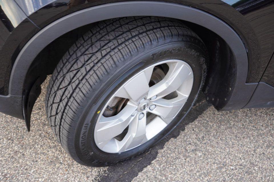 used 2022 Volvo XC40 car, priced at $25,639