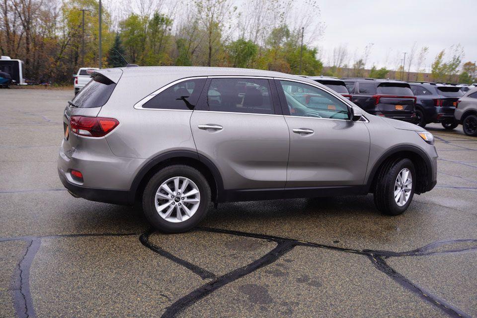 used 2019 Kia Sorento car, priced at $13,749