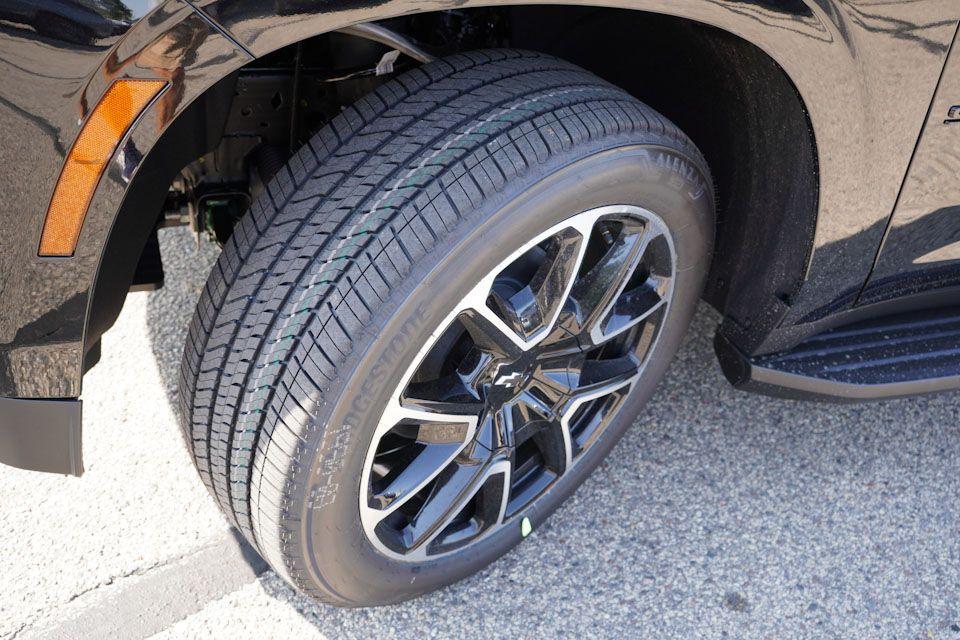 new 2026 Chevrolet Suburban car, priced at $75,908