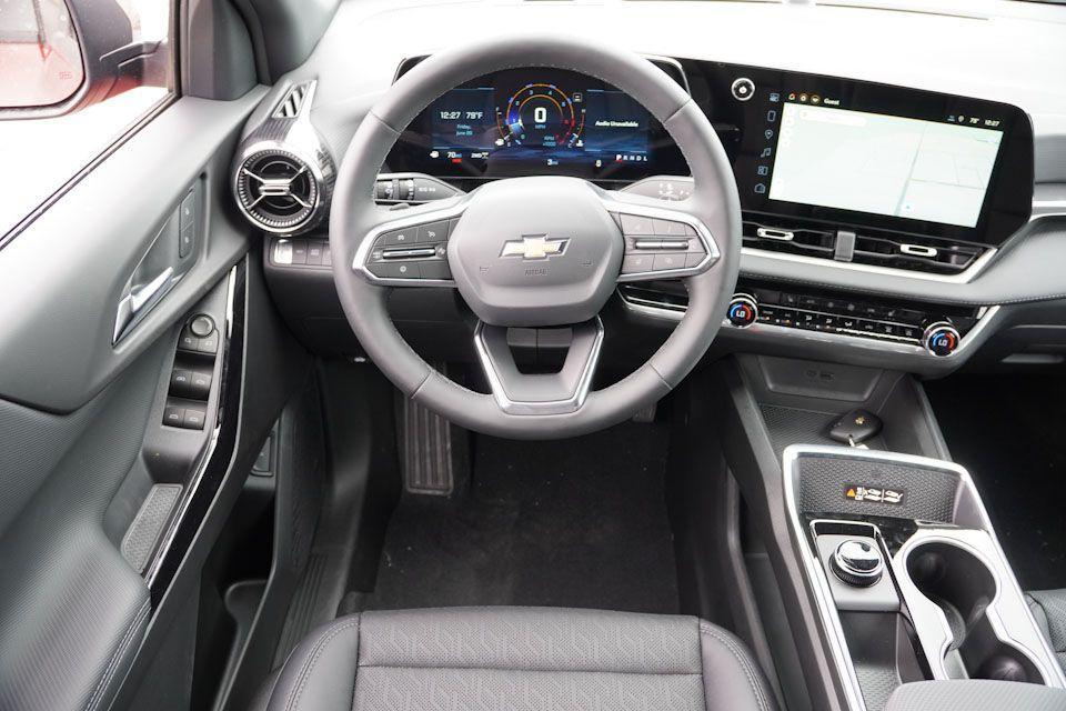 new 2026 Chevrolet Equinox car, priced at $32,780