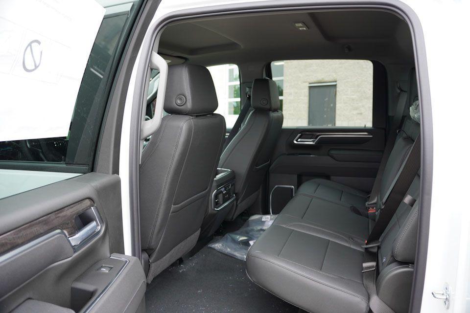 new 2025 Chevrolet Silverado 3500 car, priced at $73,615