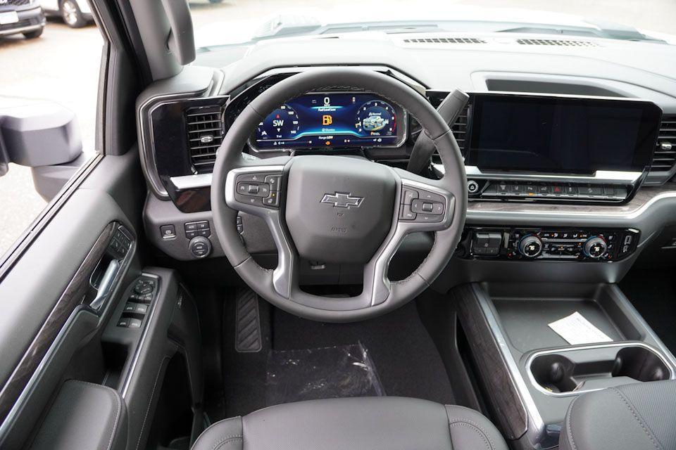 new 2025 Chevrolet Silverado 3500 car, priced at $73,615