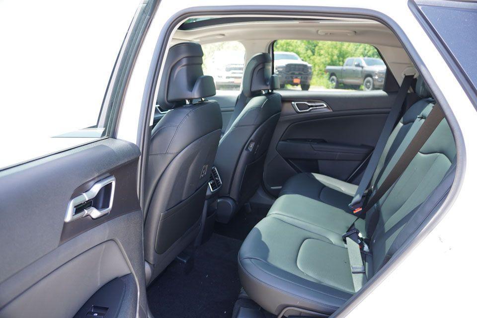 new 2026 Kia Sportage car, priced at $31,908