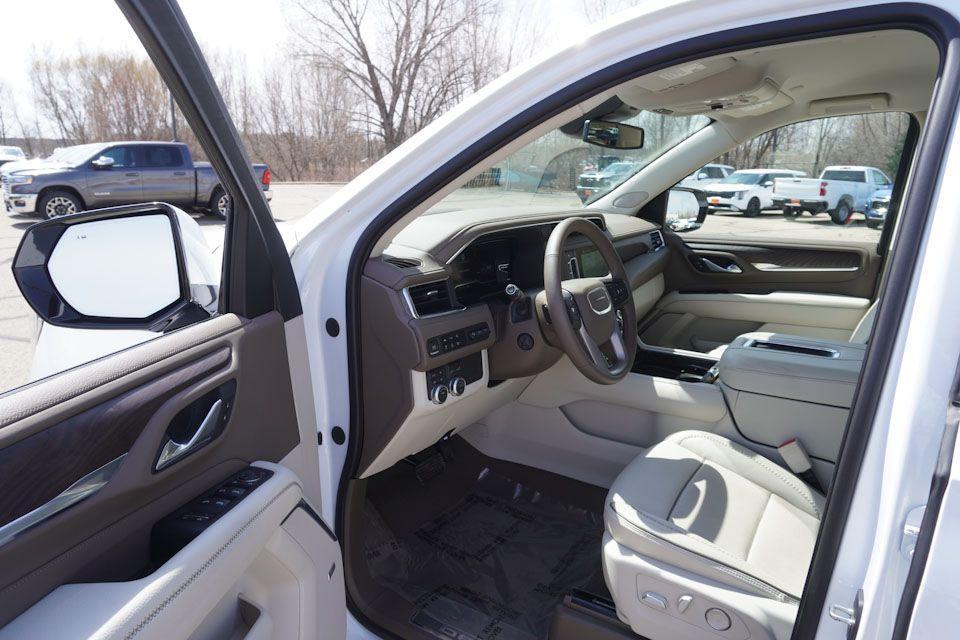 used 2023 GMC Yukon XL car, priced at $83,786