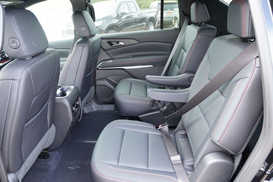 new 2026 Chevrolet Traverse car, priced at $49,661