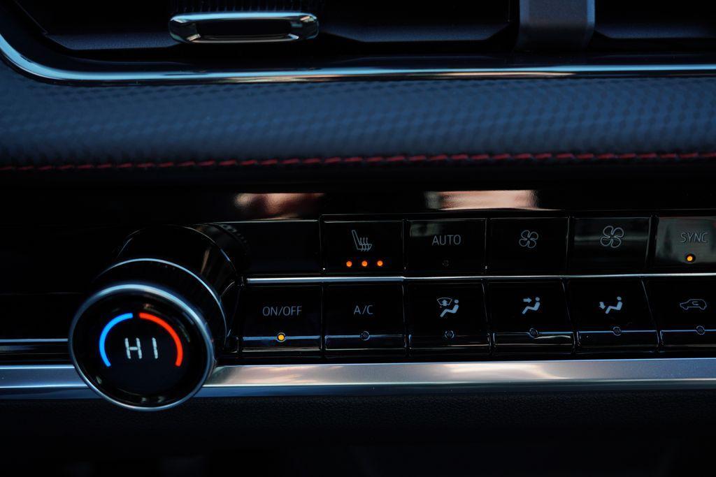 new 2026 Chevrolet Equinox car, priced at $33,795