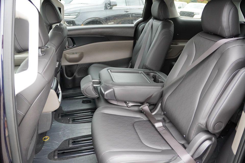 new 2026 Kia Carnival car, priced at $36,859