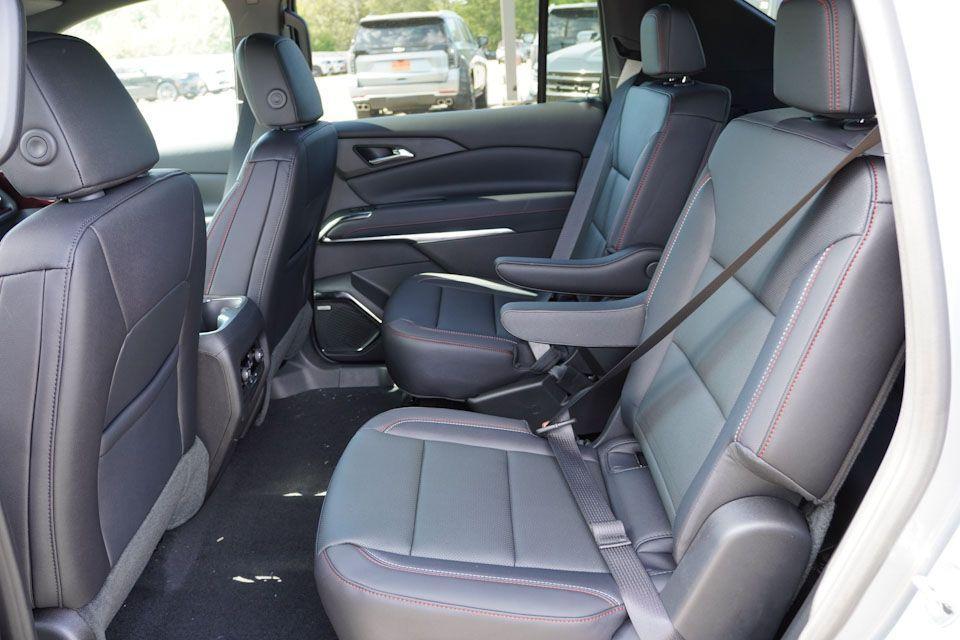 new 2026 Chevrolet Traverse car, priced at $53,241
