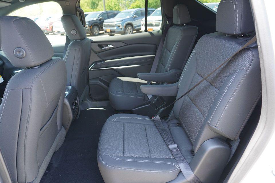 new 2025 Chevrolet Traverse car, priced at $42,687