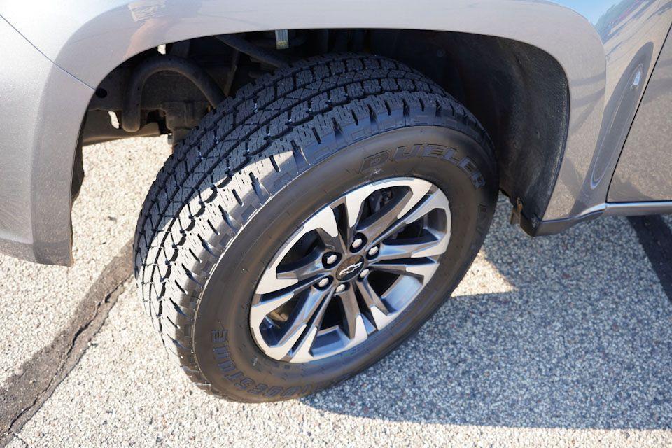 used 2022 Chevrolet Colorado car, priced at $31,989