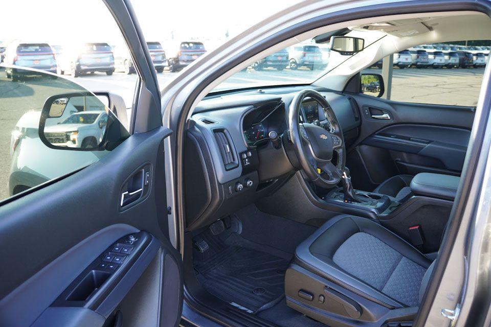 used 2022 Chevrolet Colorado car, priced at $31,989