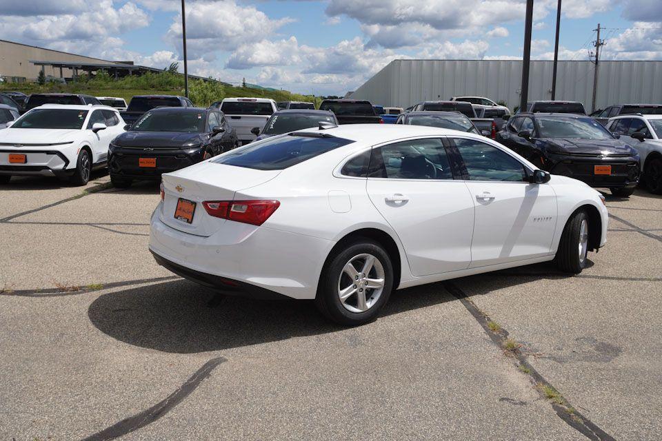 new 2025 Chevrolet Malibu car, priced at $24,595