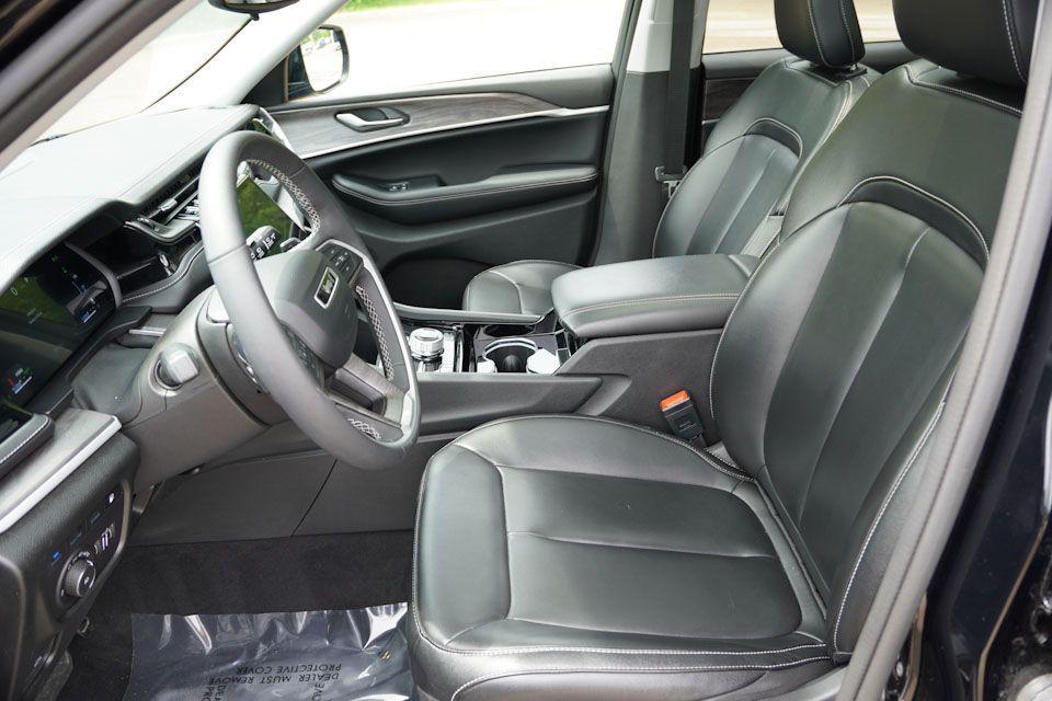 used 2023 Jeep Grand Cherokee 4xe car, priced at $31,987