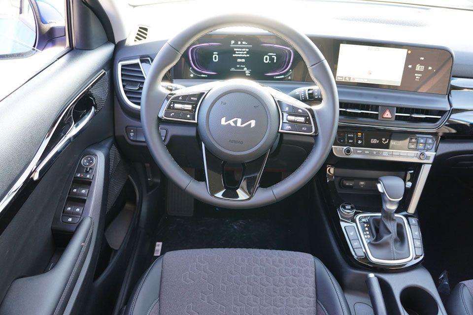 new 2026 Kia Seltos car, priced at $27,729