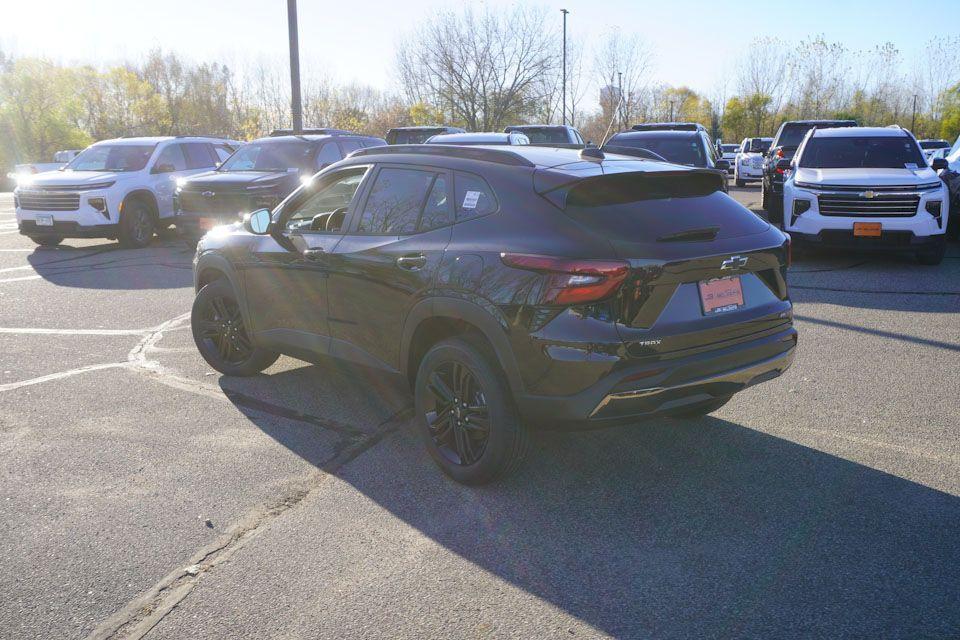 new 2025 Chevrolet Trax car, priced at $24,495