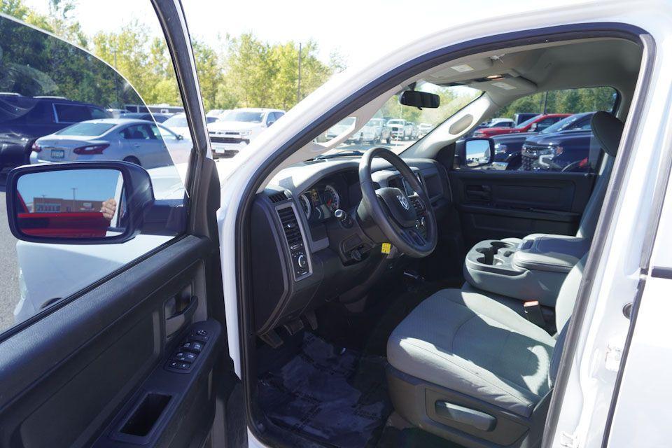 used 2019 Ram 1500 Classic car, priced at $16,550