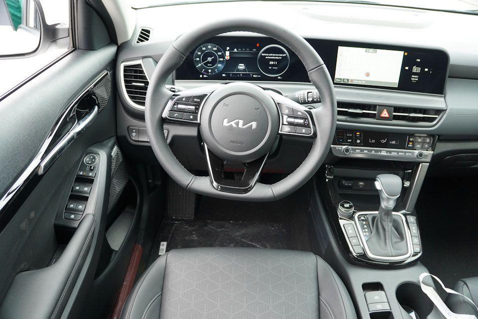 new 2026 Kia Seltos car, priced at $31,706