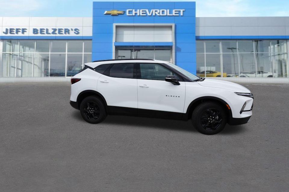 new 2025 Chevrolet Blazer car, priced at $40,340