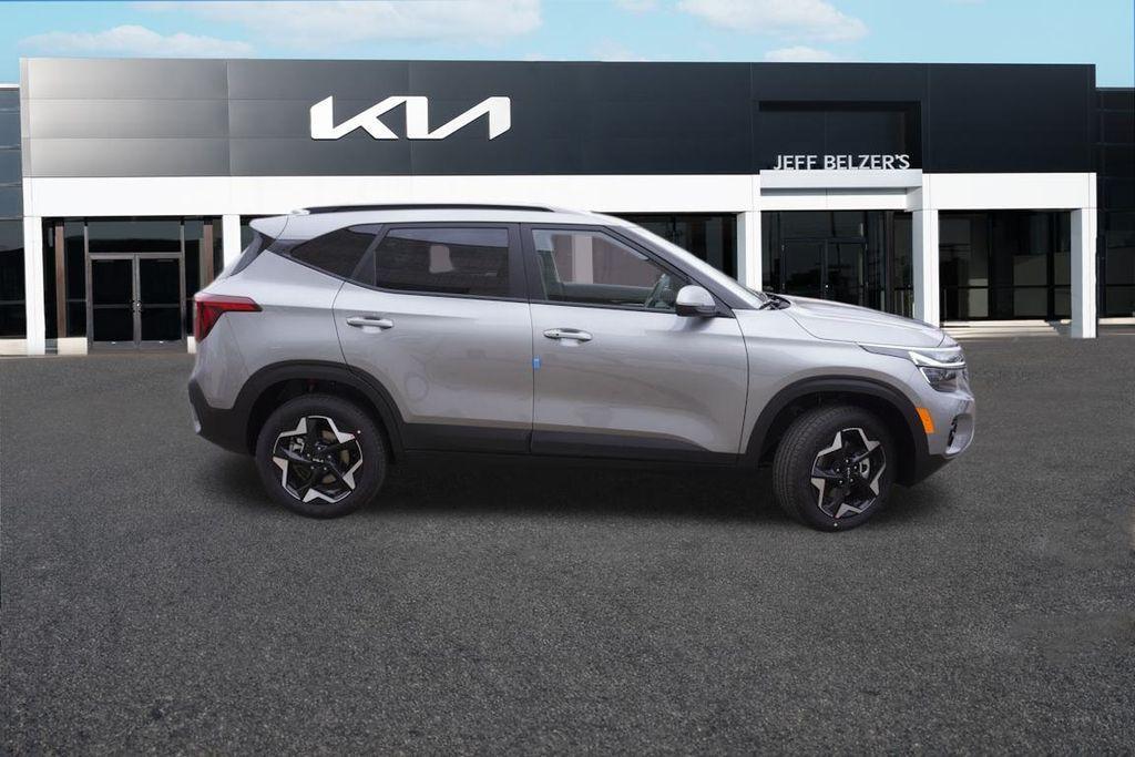 new 2025 Kia Seltos car, priced at $25,558