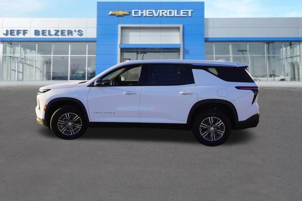 new 2024 Chevrolet Traverse car, priced at $35,895