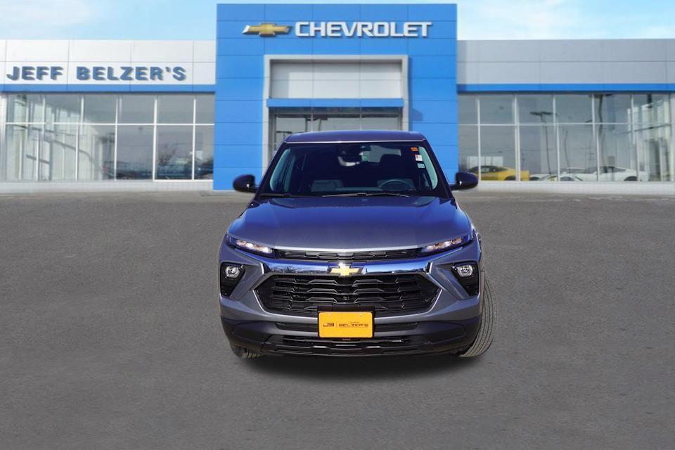 new 2025 Chevrolet TrailBlazer car, priced at $26,335