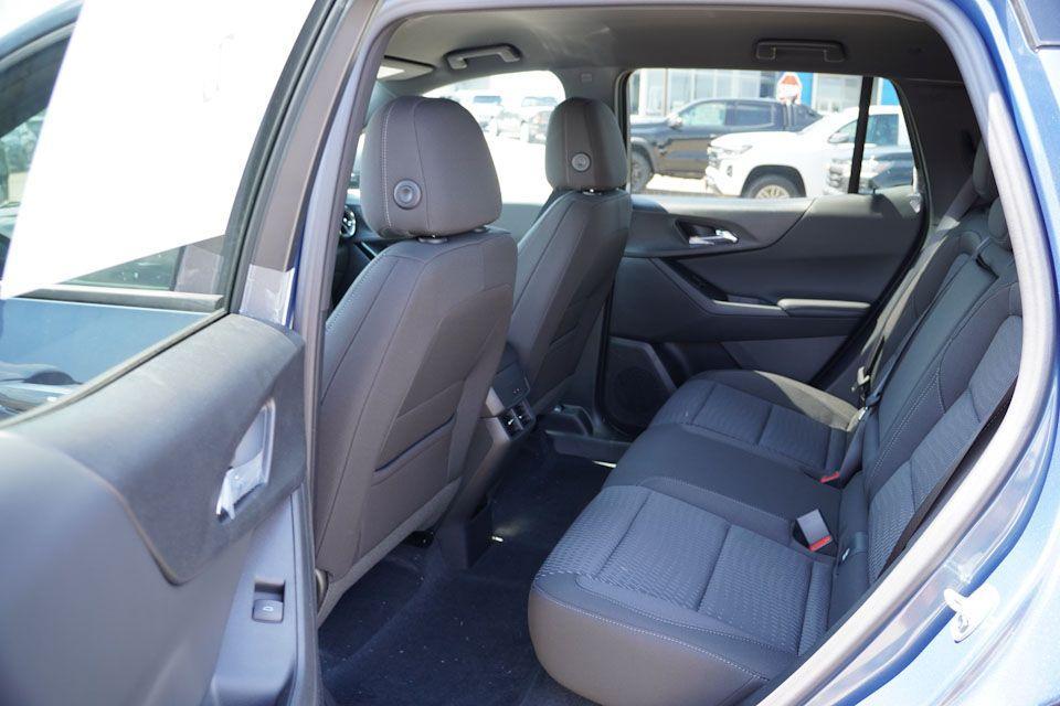 new 2026 Chevrolet Equinox car, priced at $28,335