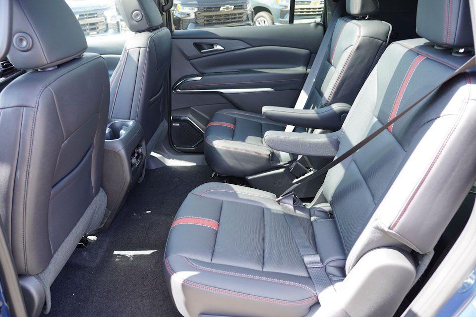 new 2026 Chevrolet Traverse car, priced at $58,020