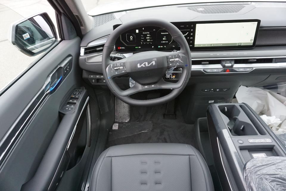 new 2024 Kia EV9 car, priced at $52,465