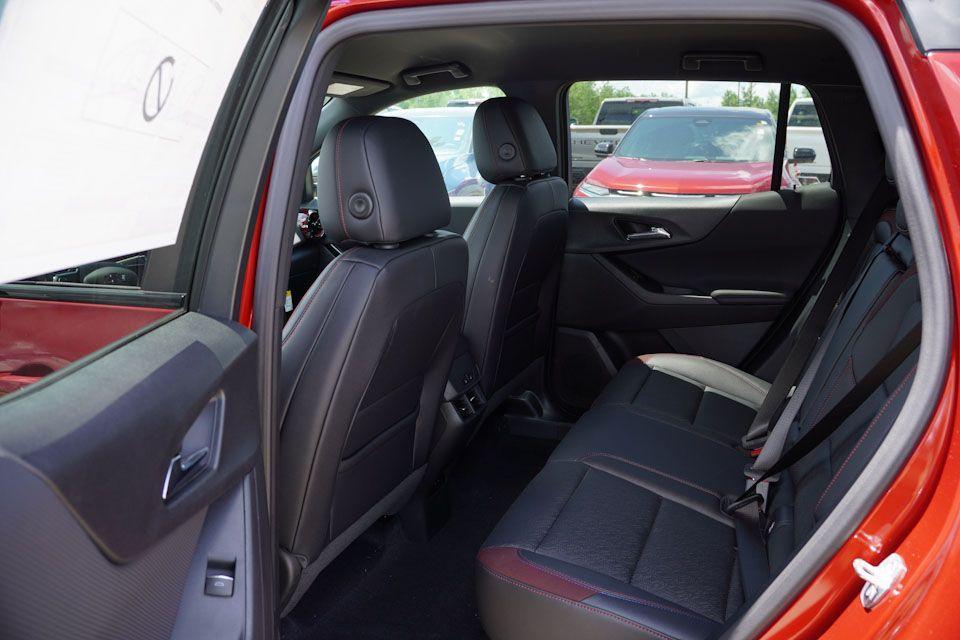 new 2026 Chevrolet Equinox car, priced at $34,140