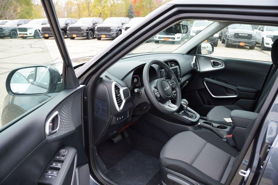 new 2025 Kia Soul car, priced at $20,283
