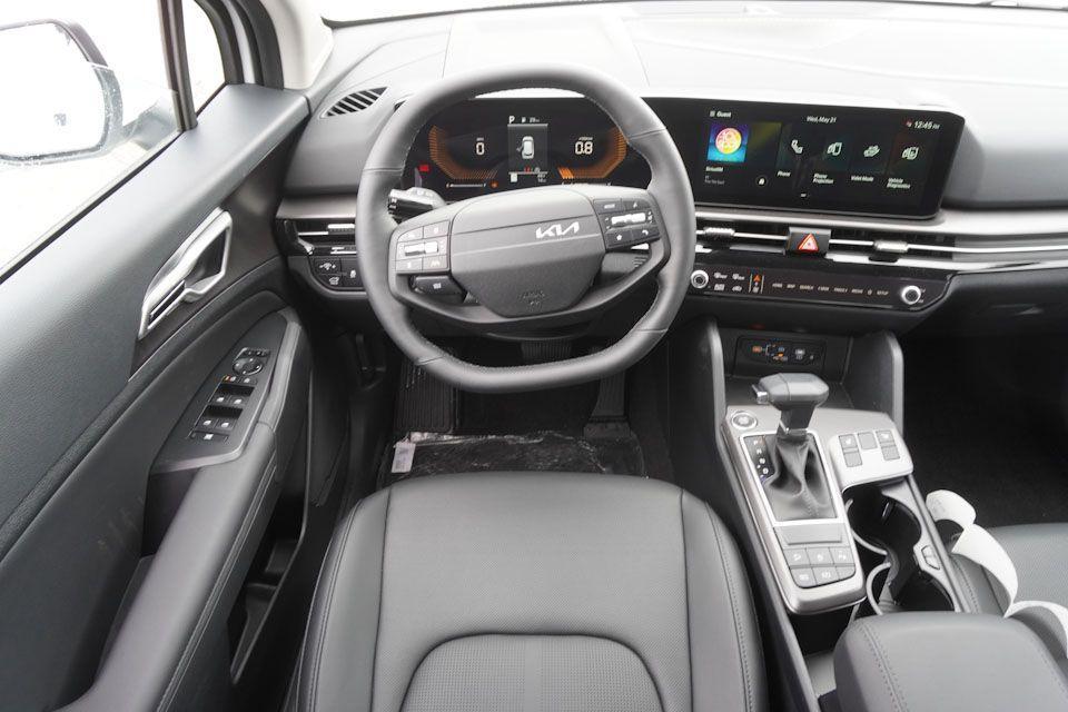 new 2026 Kia Sportage car, priced at $30,010