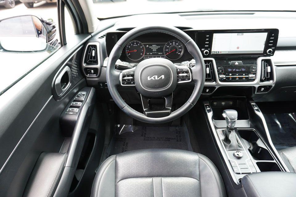 used 2022 Kia Sorento car, priced at $25,321