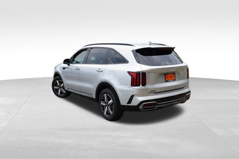 used 2022 Kia Sorento car, priced at $25,321