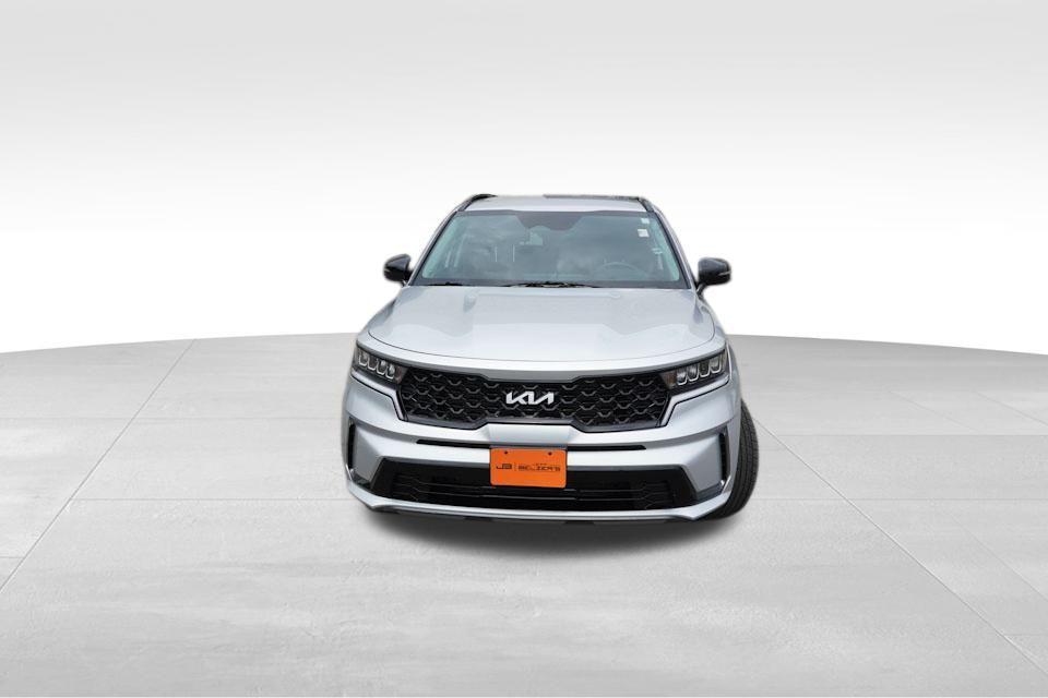 used 2022 Kia Sorento car, priced at $25,321