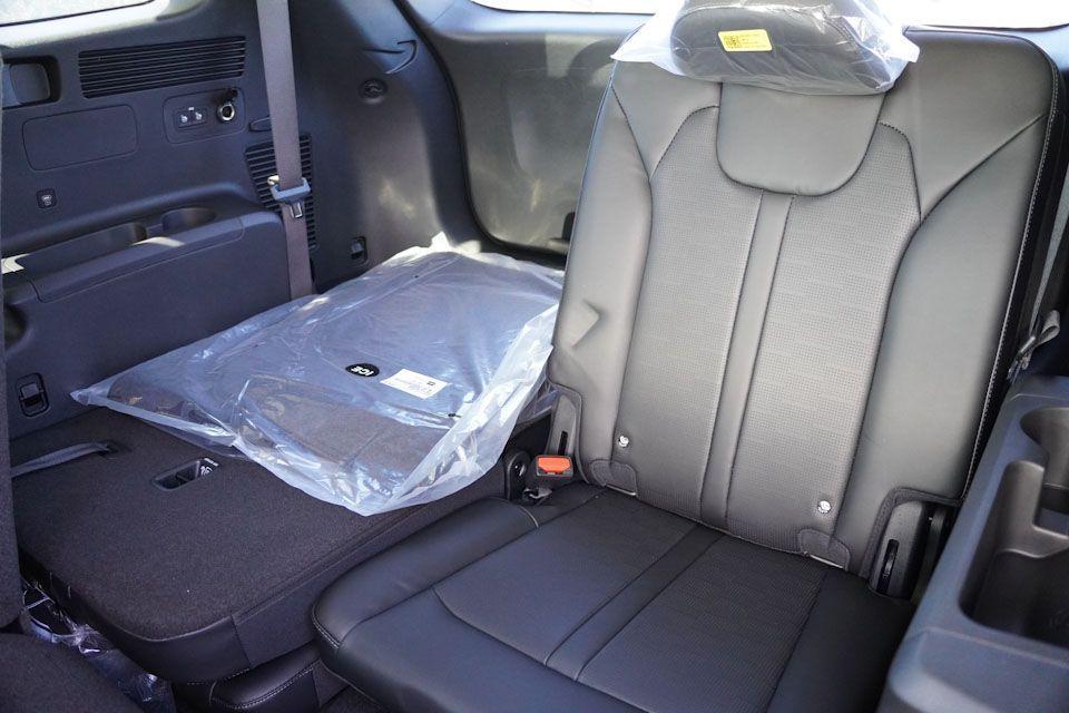 new 2026 Kia Sorento car, priced at $32,746