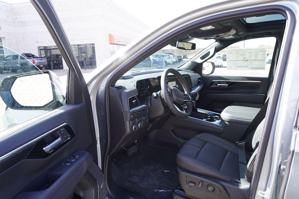 new 2025 Chevrolet Tahoe car, priced at $72,515