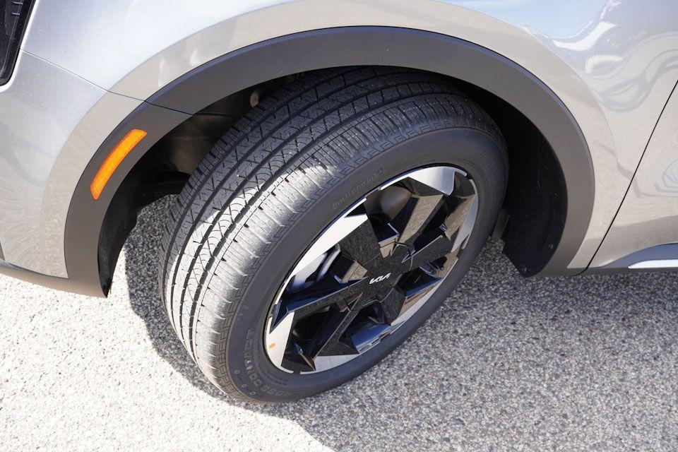 new 2026 Kia Sorento Hybrid car, priced at $41,781