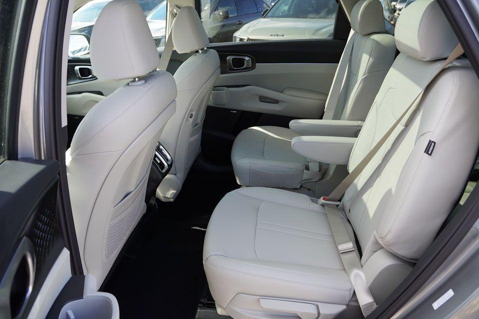new 2026 Kia Sorento Hybrid car, priced at $41,781