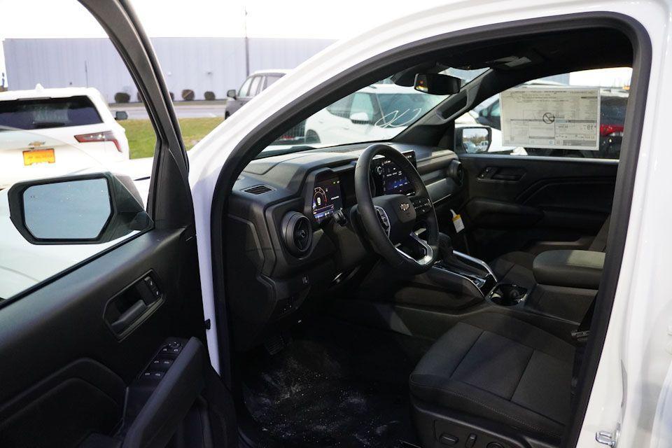 new 2026 Chevrolet Colorado car, priced at $35,980