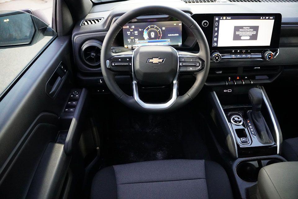 new 2026 Chevrolet Colorado car, priced at $35,980