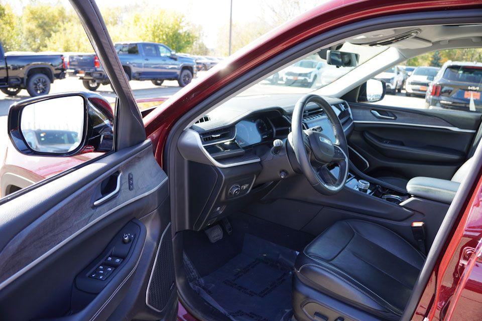 used 2022 Jeep Grand Cherokee L car, priced at $33,556