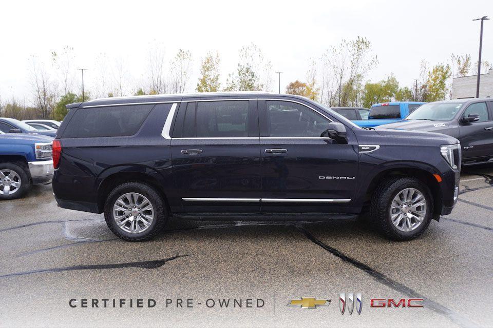 used 2022 GMC Yukon XL car, priced at $59,234