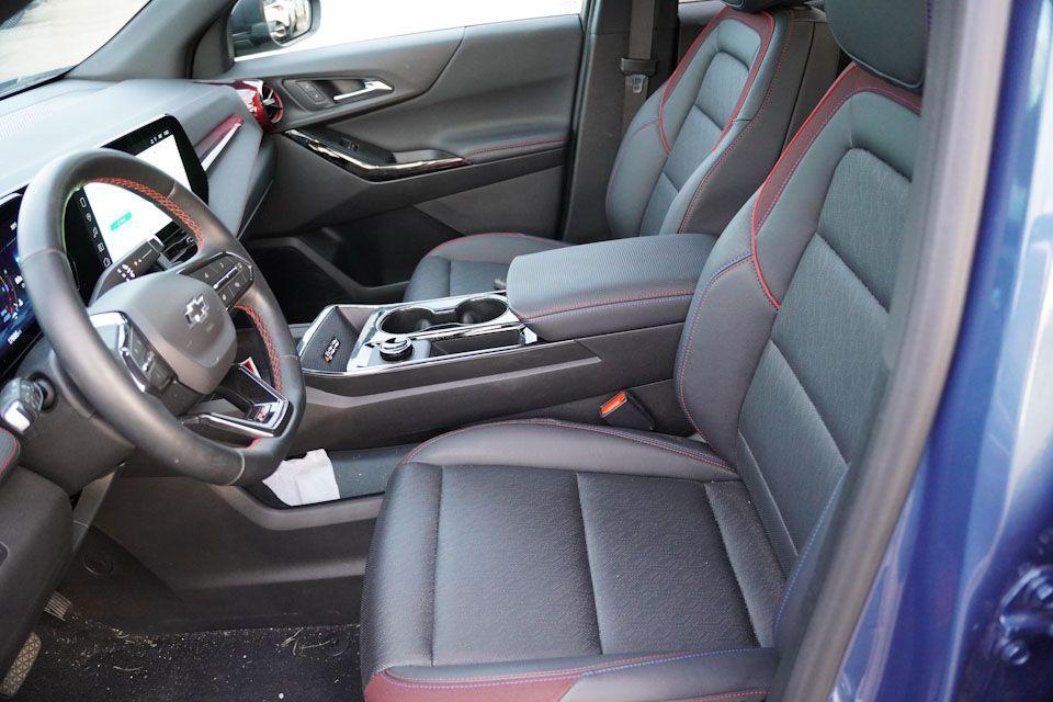 used 2025 Chevrolet Equinox car, priced at $33,553