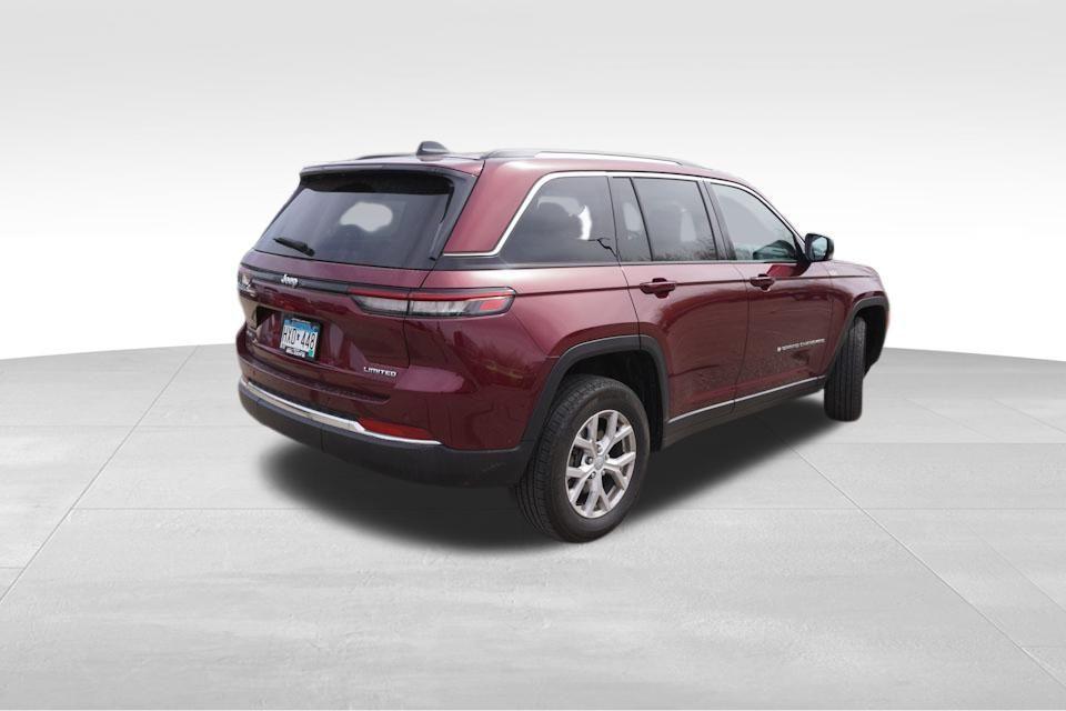 used 2022 Jeep Grand Cherokee car, priced at $35,607