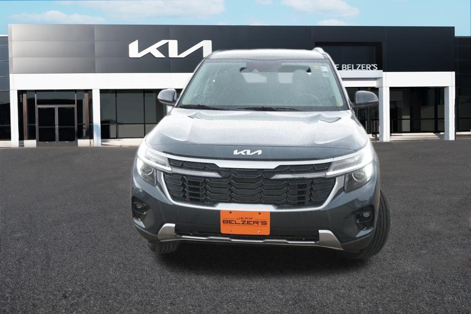 new 2025 Kia Seltos car, priced at $25,437