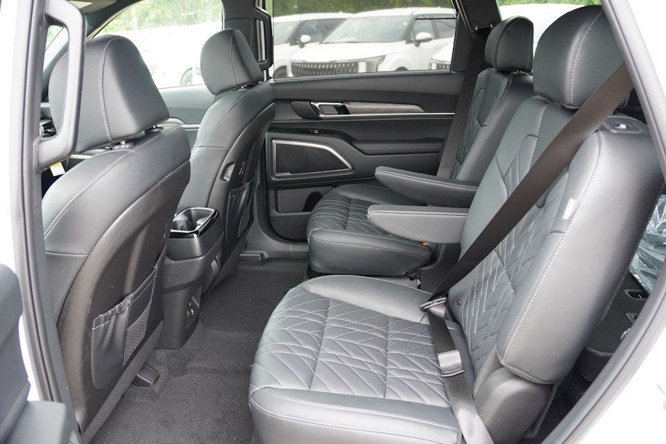 new 2025 Kia Telluride car, priced at $44,363
